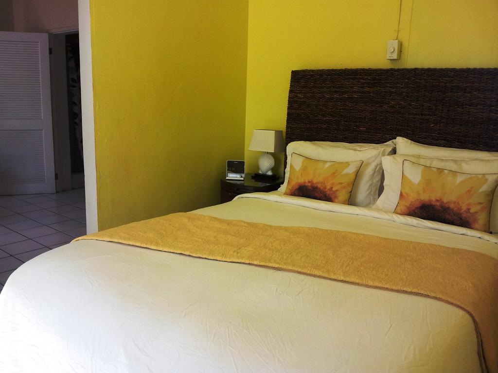 St. John Inn Cruz Bay Rum bild